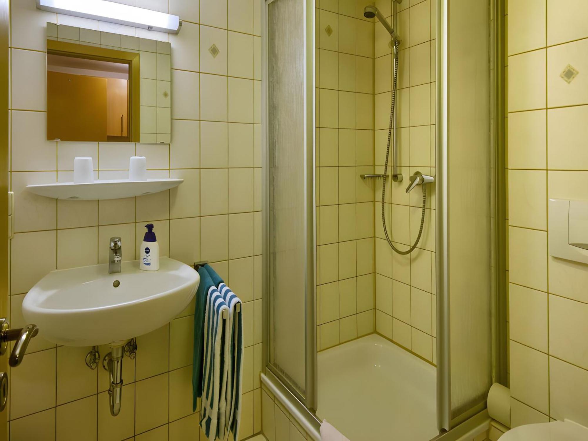 Gasthaus-Pension Zum Loewen Grafenhausen Extérieur photo